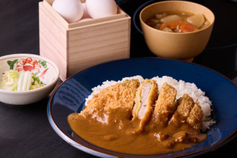 欧風カツカレー