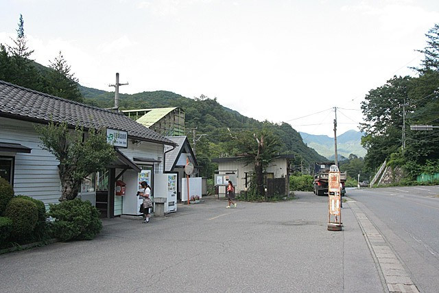 王湯 王湯川原湯温泉のシンボル 露天風呂が人気の日帰り温泉